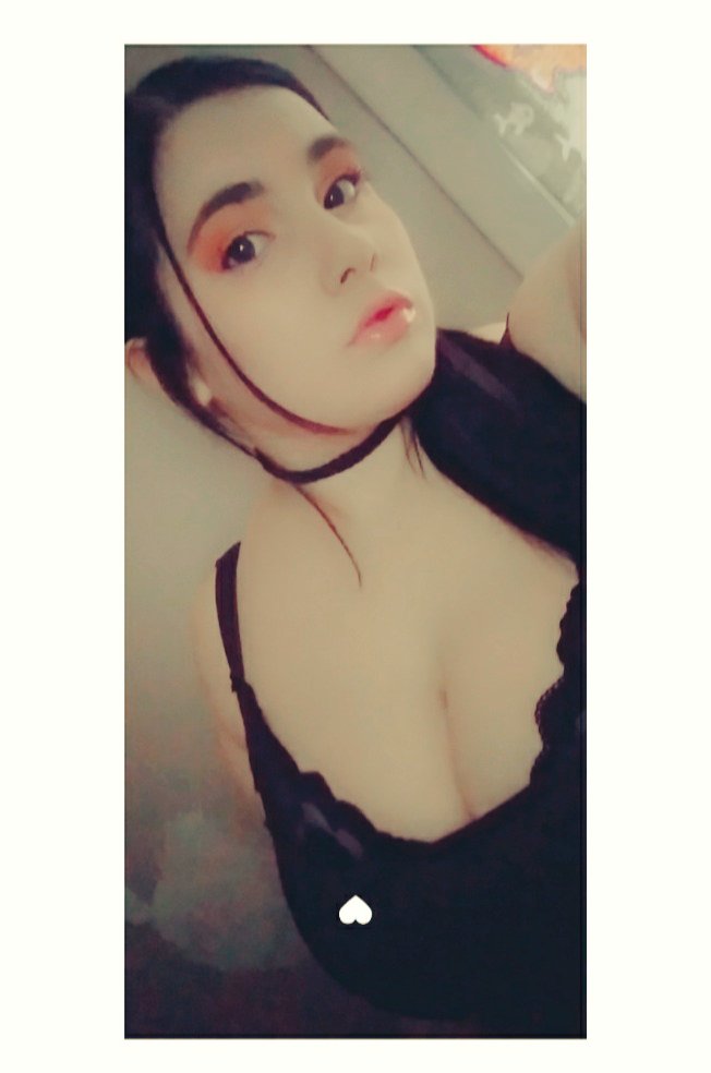 lacielange's tweet photo. Just now living that #GOTH phase of life. I love it &amp; im NEVER leaving. 🤘🖤 https://t.co/uf2HUy5sfo