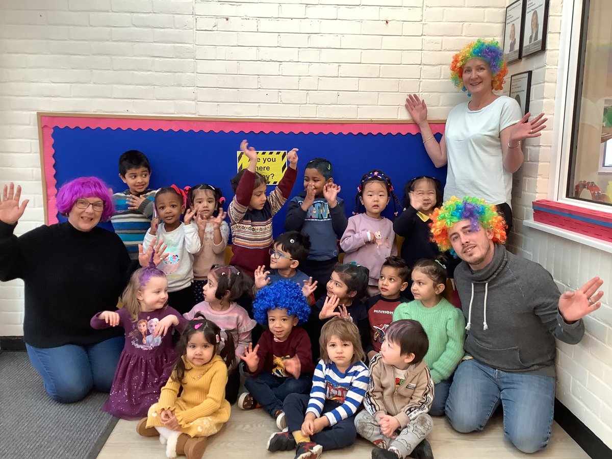 StainesPrepNurs's tweet photo. #StainesPrepSunflowers loved #CrazyHairDay and raising money for a good cause @NSPCC #StainesPrepBeYourBest #StainesPrepCommunity #StainesPrepShare https://t.co/KL8RG7fiOT