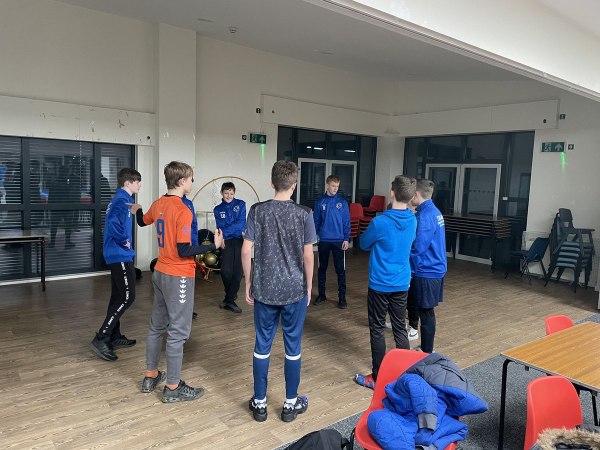 We are off with last our <a href="/HoECF/">Heart of England Community Foundation</a> programme in DY1 youth leadership pathways. Lovley down <a href="/wrensnestfc1997/">Wrens Nest FC</a> ready for some action and next steps @BCFAYouthLeader with <a href="/_ChadRoberts/">Chad Roberts</a> <a href="/_wilko2003/">Tom Wilkes</a> here too ⚽️⚽️⚽️