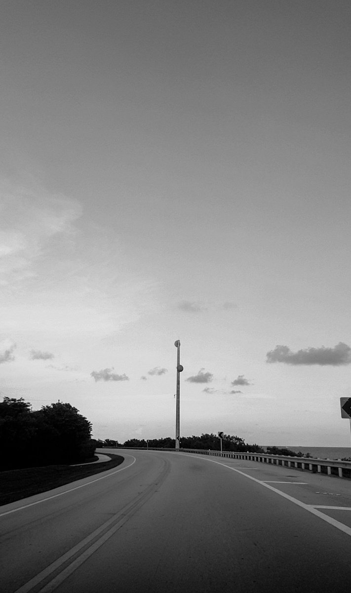 archillect's tweet photo. https://t.co/cjJGtkyJog