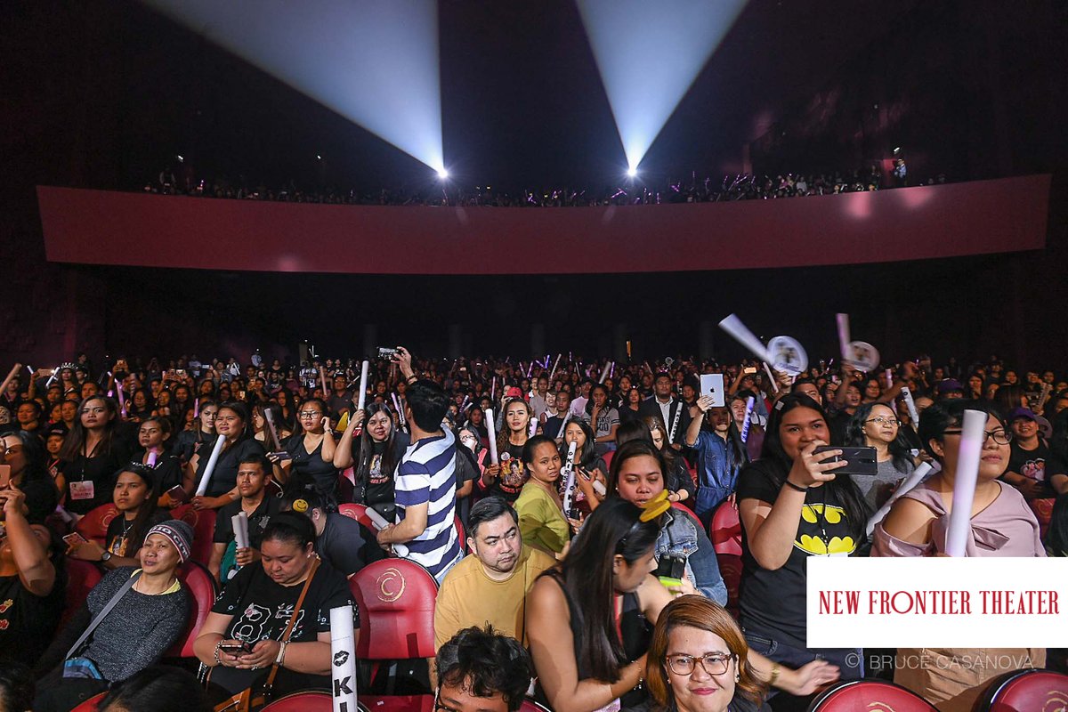 NewFrontierPh's tweet photo. We miss this crowd! It's been 4 years since @KissesDelavin's debut concert. Were you part of this crowd? 🥺🥰

#ConcertAnniversary #KissesDelavin #KissTon #KissesConfidentlyYours #ThrowbackThursday #tbt #NewFrontierTheater https://t.co/5uRjMH5RJ8