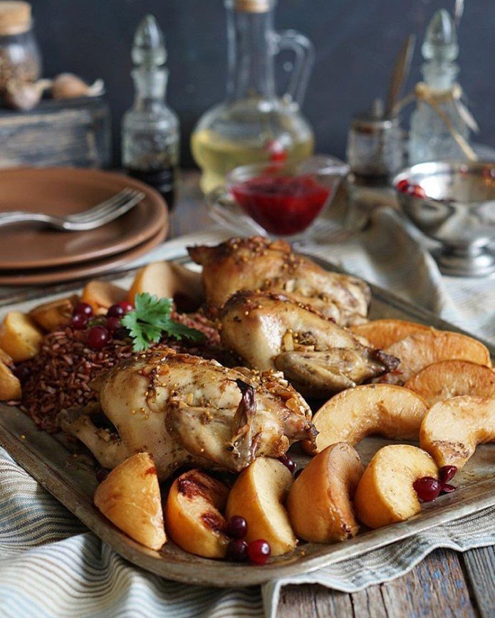 блюда из дикой птицы. бардирование в кулинарии птица. кулинарная дичь. гарнир к перепелкам. блюда в ресторане.