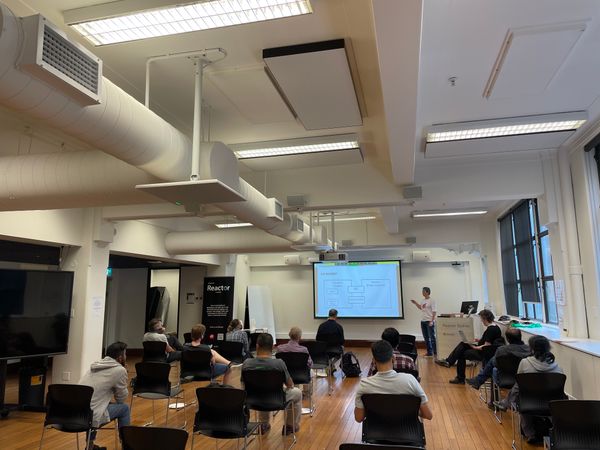 limenutt tweet media