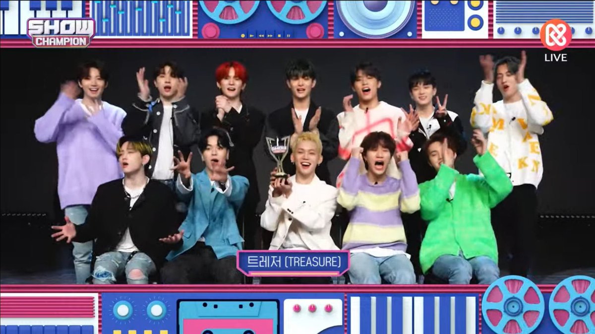 biQx_'s tweet photo. ( #แปล ) เด็กๆได้เฟิร์สวิน 😭🎉🎉

CONGRATULATIONS TREASURE
#TREASURE1stWin 
#JIKJIN1stWin 
#일위로_직진_트레저_축하해
@treasuremembers https://t.co/nU0OzjN6yi