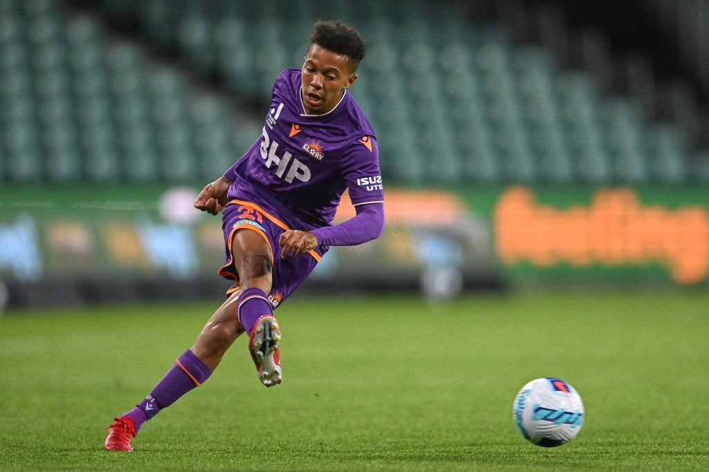 ⏰ FT: 🟣 Glory 0 - 1 ⚪️ Macarthur

Annoying game. Not the first time this season we’ve conceded early and just not been able to get back into it. Frustrating not to capitalise on that red, with Stynes hitting the post and a penalty overturned. Next up, Western United on Sunday.