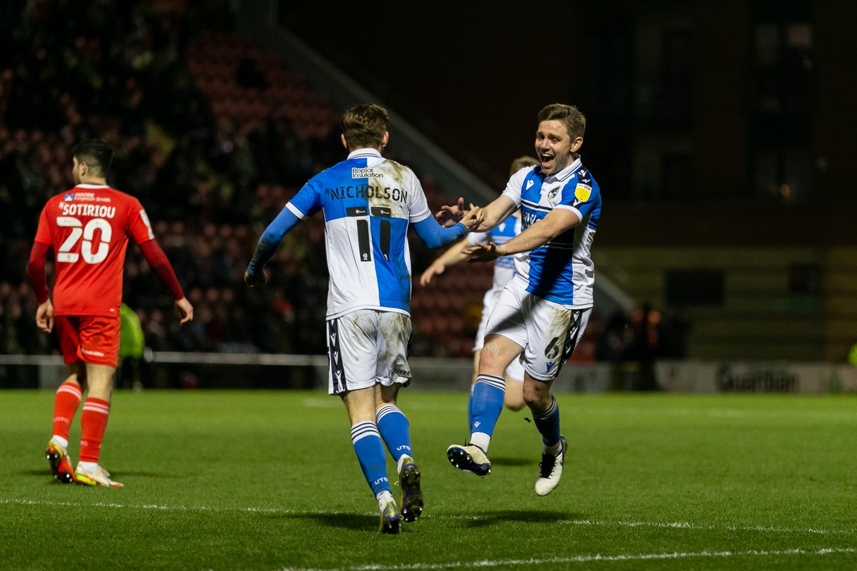 Bristol Rovers are in tremendous form, winning 3 out of their last 4  league games. Here are some images captured In this week's games against <a href="/StevenageFC/">Stevenage FC 🔴⚪</a> and <a href="/leytonorientfc/">Leyton Orient FC</a>.

📸 | <a href="/Willtphotos/">Will Cooper</a> | <a href="/juanjgasparini/">Juan G</a> 

#rovers #bristolrovers #gas #photography #football #jmpsport