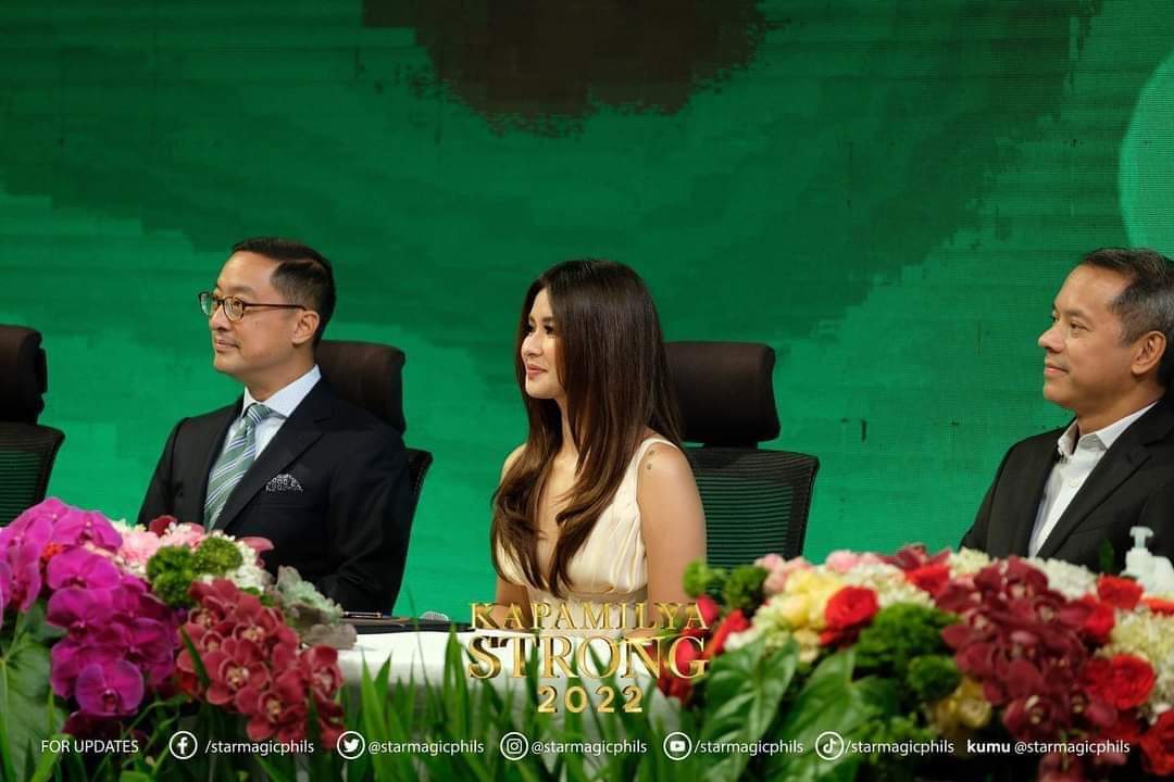 holaphofficial's tweet image. HOLA LOOK: More on ABS-CBN contract signing event today #KapamilyaStrong2022.

📸: Star Magic