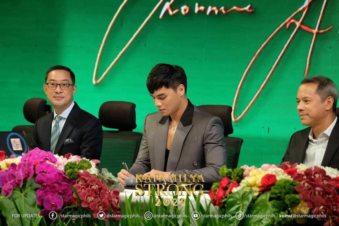 holaphofficial's tweet image. HOLA LOOK: More on ABS-CBN contract signing event today #KapamilyaStrong2022.

📸: Star Magic