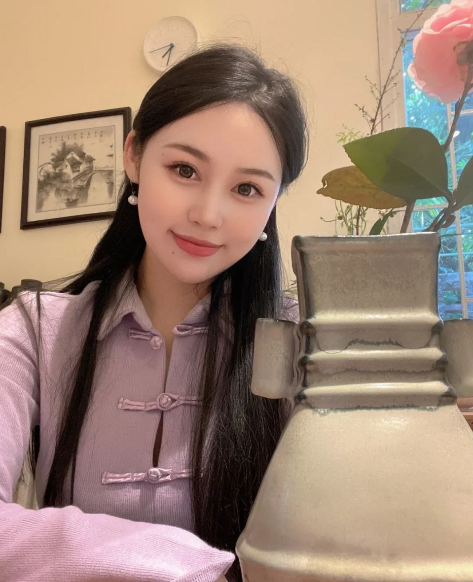 Jennife254698's tweet image. There is always someone who understands your cuteness.