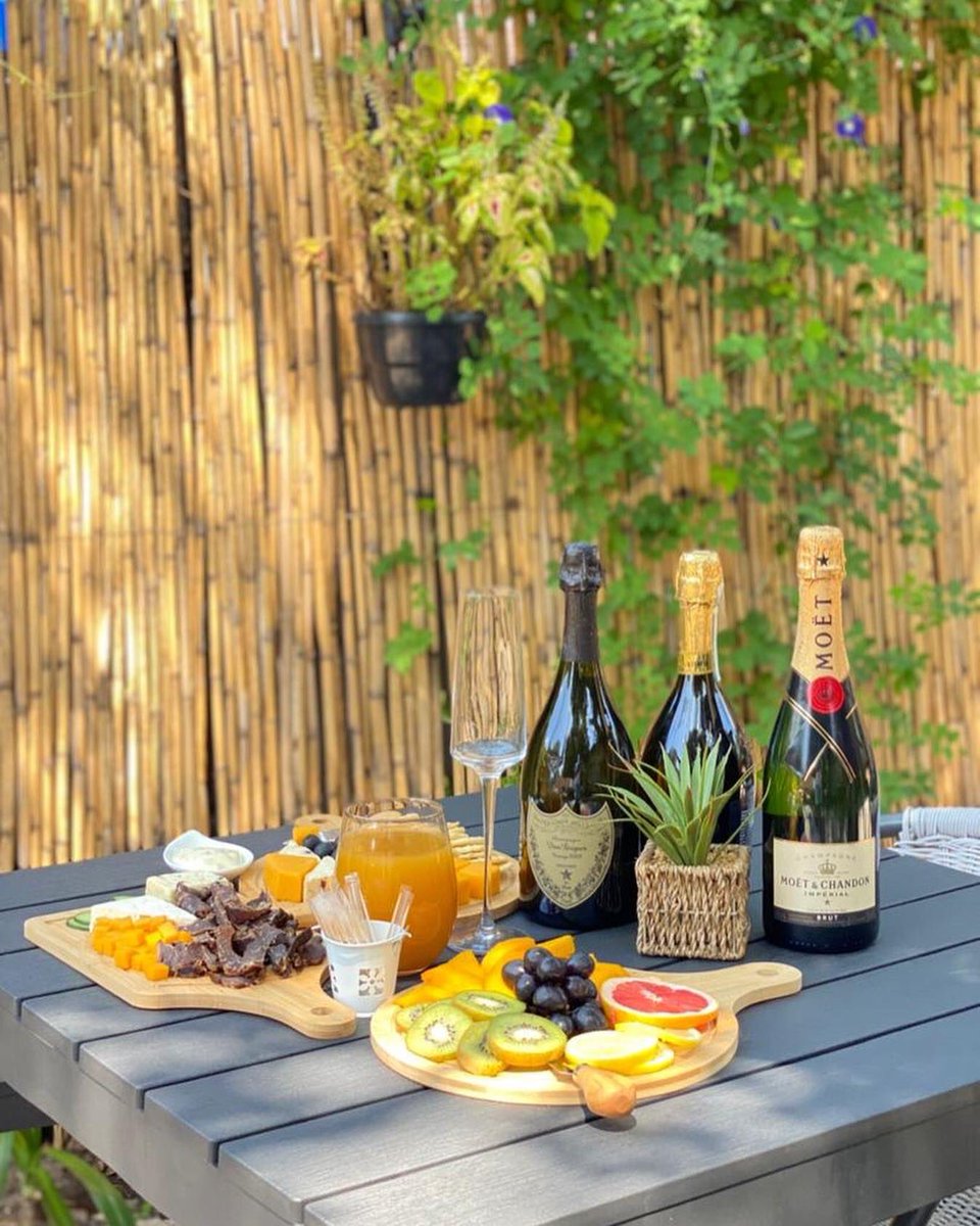 VisokaKitchen's tweet image. Nourish to flourish! We have given Visoka Kitchen an uplift to ensure our customers’ relaxation.Pull through for platters, light meals, coffee &amp;amp; more. We also host #business meetings, corporate lunches ,coffee dates and anything which goes down better with a plate of food ❤️