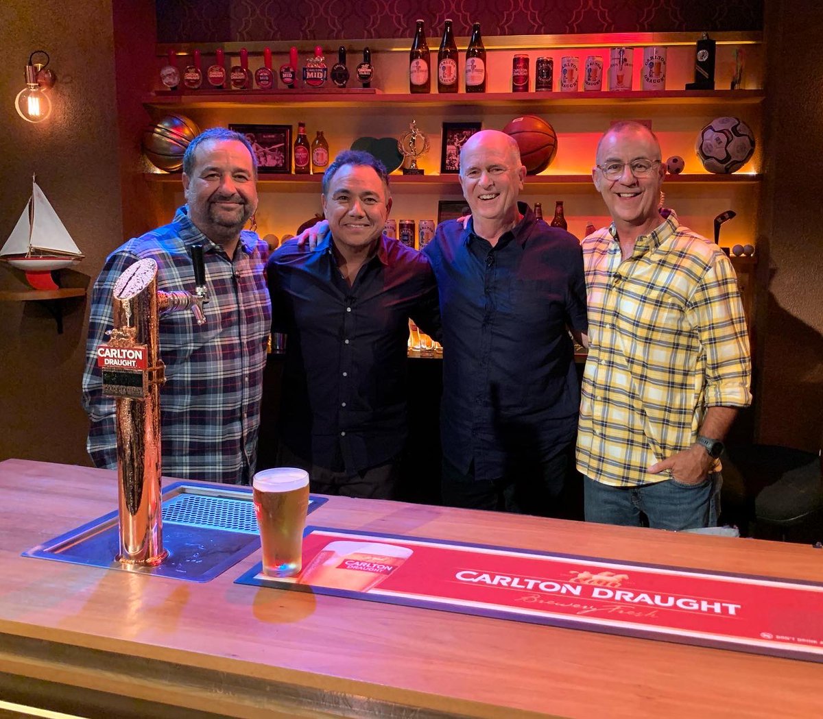 The Front Bar - Gather Round show tonight! tweet media