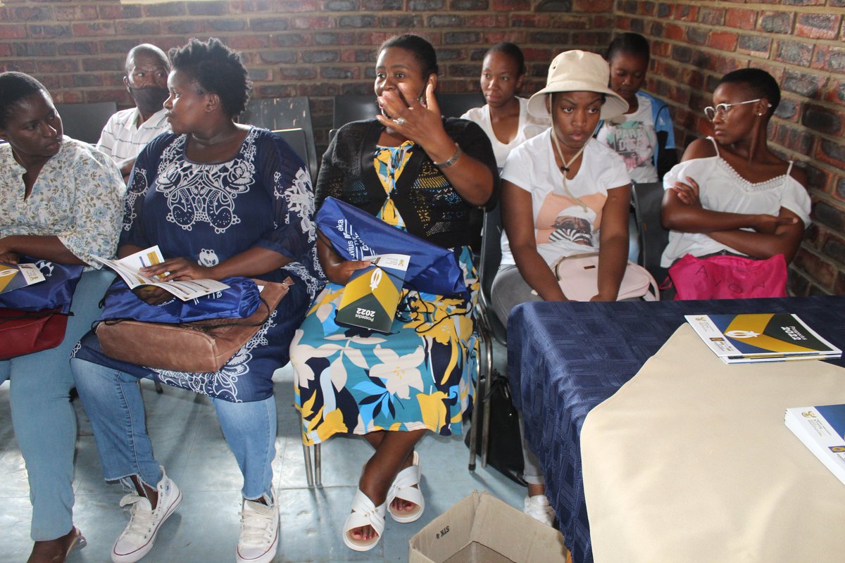 FMTVET's tweet photo. We're at Lesedi Tele Centre informing students about different courses offered at the College and giving them Career Advice.
#StudyAtFlavius #FlavaForever
"Choose a job you love and you'll never have to work a day in your life." https://t.co/0FMjkjWI4C