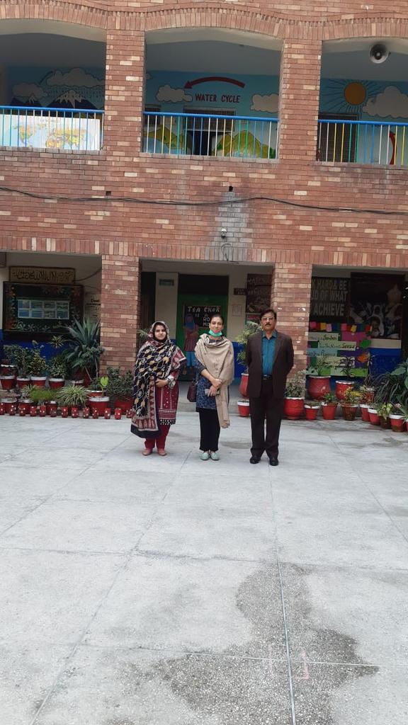 itacecorg's tweet image. CEO Bahawalpur Mr. Zahoor Chohan visited #PLPLibrary at GGMS Madhu Lal Husain, Lahore.
#PakistanLiteracyProject @RoomtoRead @CLC_Lahore @SchoolEduPunjab @BaelaJamil
