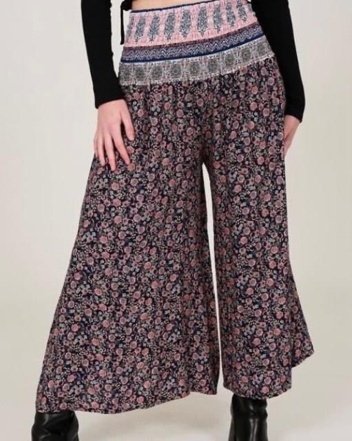 Something to look forward to! 

All the romance of a skirt, with the practicality of trousers, and they look equally as good with boots as they do with flip flops! 

#bohemianstyle #bohostyle #hippyvibes #widelegtrousers #palazzopants #springvibes #surbiton