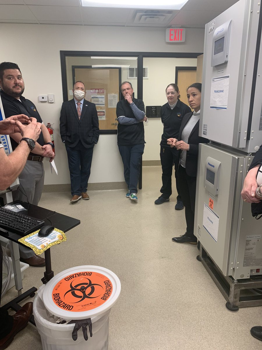 kcchamber's tweet image. Today #SmallBizSuperstar @RonawkLLC hosted Congresswoman @sharicedavids for a tour. Ronawk is a biotechnology company working in regenerative medicine.