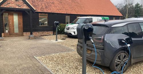 CarterElectrics's tweet image. Find out why you need to book your #EVCharger installation before the end of March.
Our product of the month is a cool way to light an alleyway.
We were also thrilled to be part of the next chapter for @bluecollarfood.
#electrcians #rdguk
conta.cc/35iV3xC