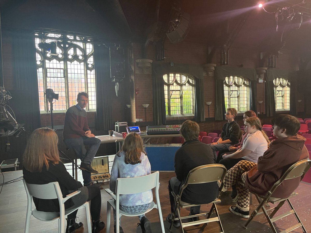 ertheatre's tweet photo. Check out these images of our 'Youth Ambassadors Day' today! 📣

Huge thanks to @ProductionsShe for the amazing drama workshop this morning! - We hope you all had as much fun as we did 😀

Also special thanks to @iamfundHEY funding our day! https://t.co/HDaQxl26jt