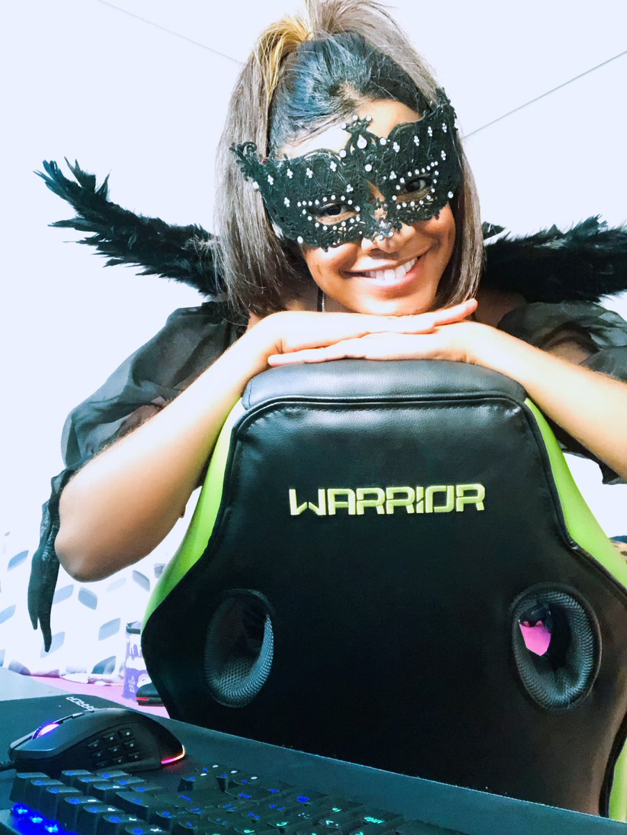 CarnaWarrior já chegou e nada melhor que comemorar com um Setup novinho com um super descontão usando meu cupom GABI20   arenawarrior.com.br/warrior/teclad…