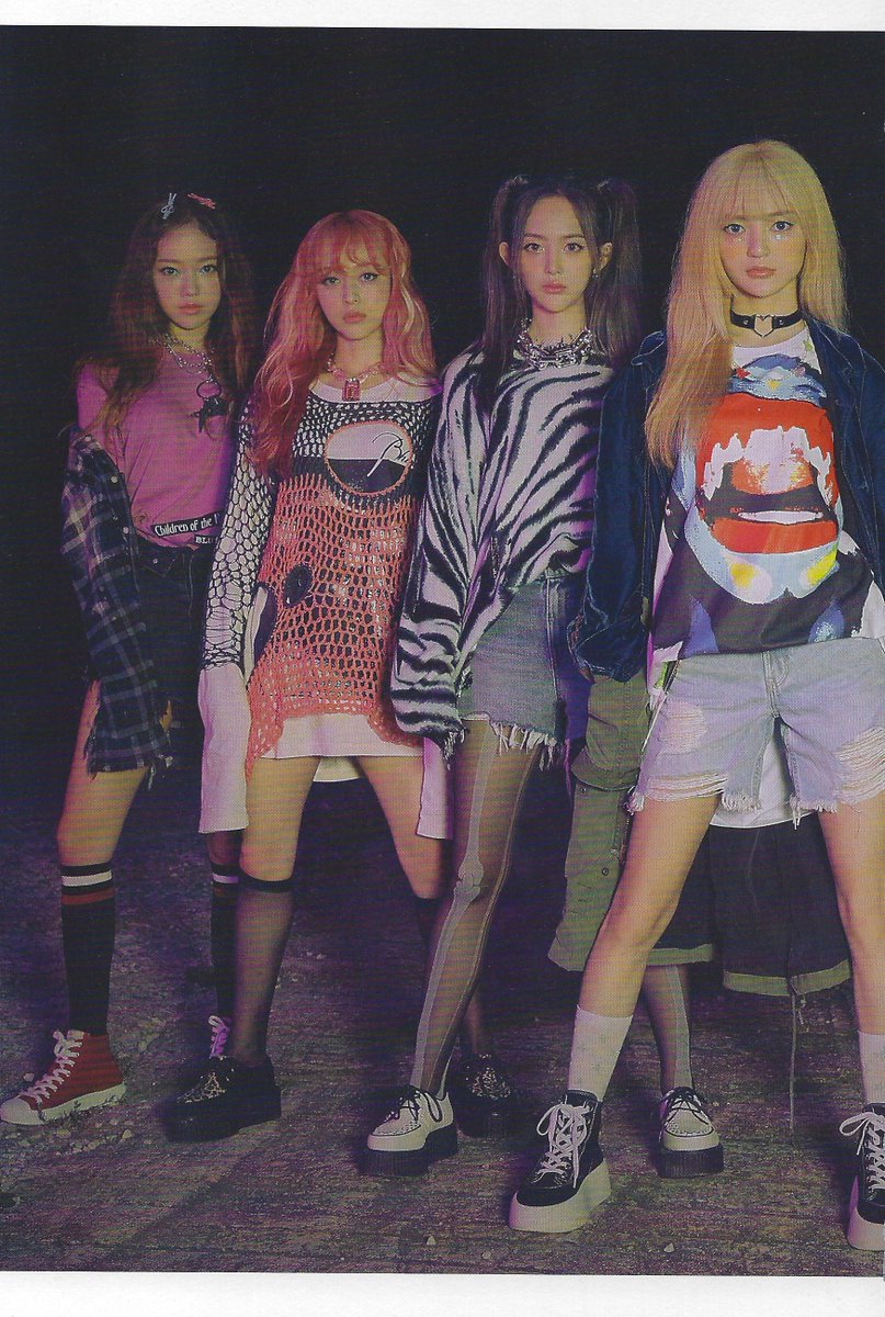 bugabooscans's tweet photo. [ bugAboo ] album scans
page 46 - 49 | ot6

#버가부 https://t.co/qlA30ir4LA