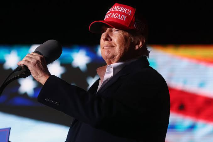 Выступление трампа на конференции. Выступление трампа на конференции. Трамп речь. Выступление трампа на конференции. Трамп и знаменитости.