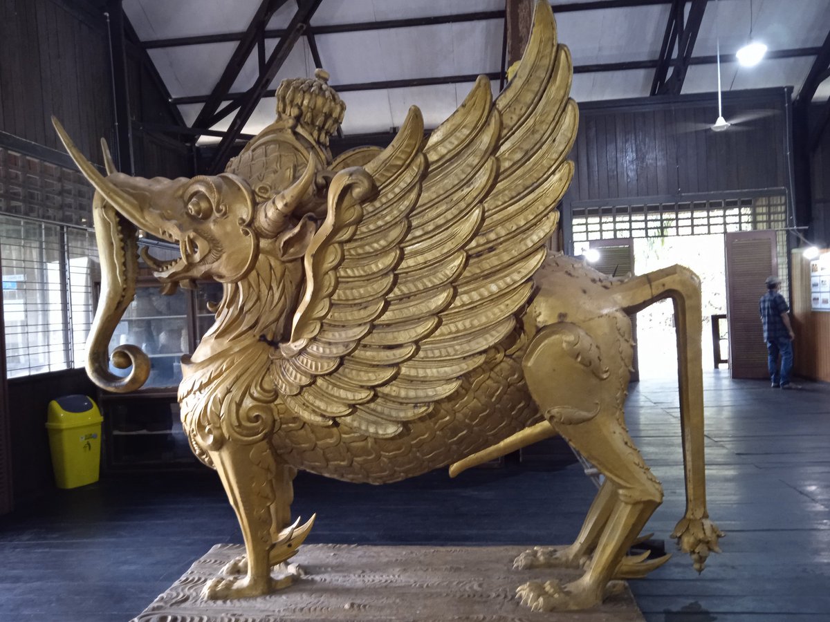 HShahila's tweet photo. This is lembuswana..
Kutai Kartanegara icon.
You can search history from Kutai Kartanegara.
Increase your knowledge about the world ☺☺
#knowledge 
#historyknowledge 
#aboutworld https://t.co/I28O9owzre