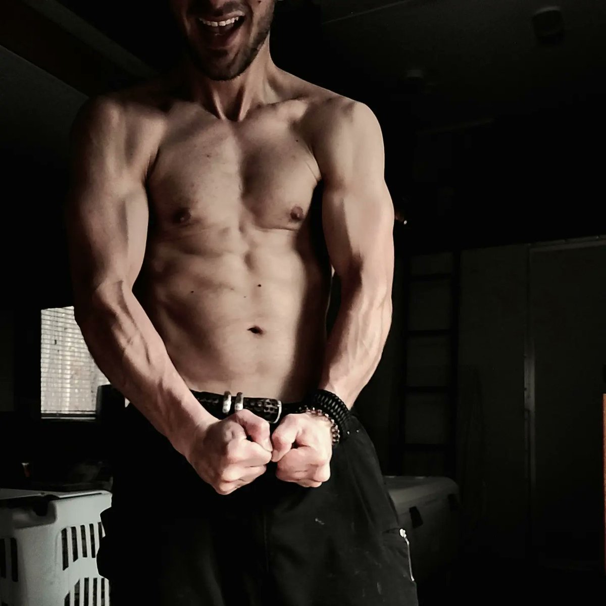 kozhayev_daniel's tweet photo. From 198 to 130 in just 6 months. Hated every minute of the process but now I'm in love with it! https://t.co/pU7qszsJoe