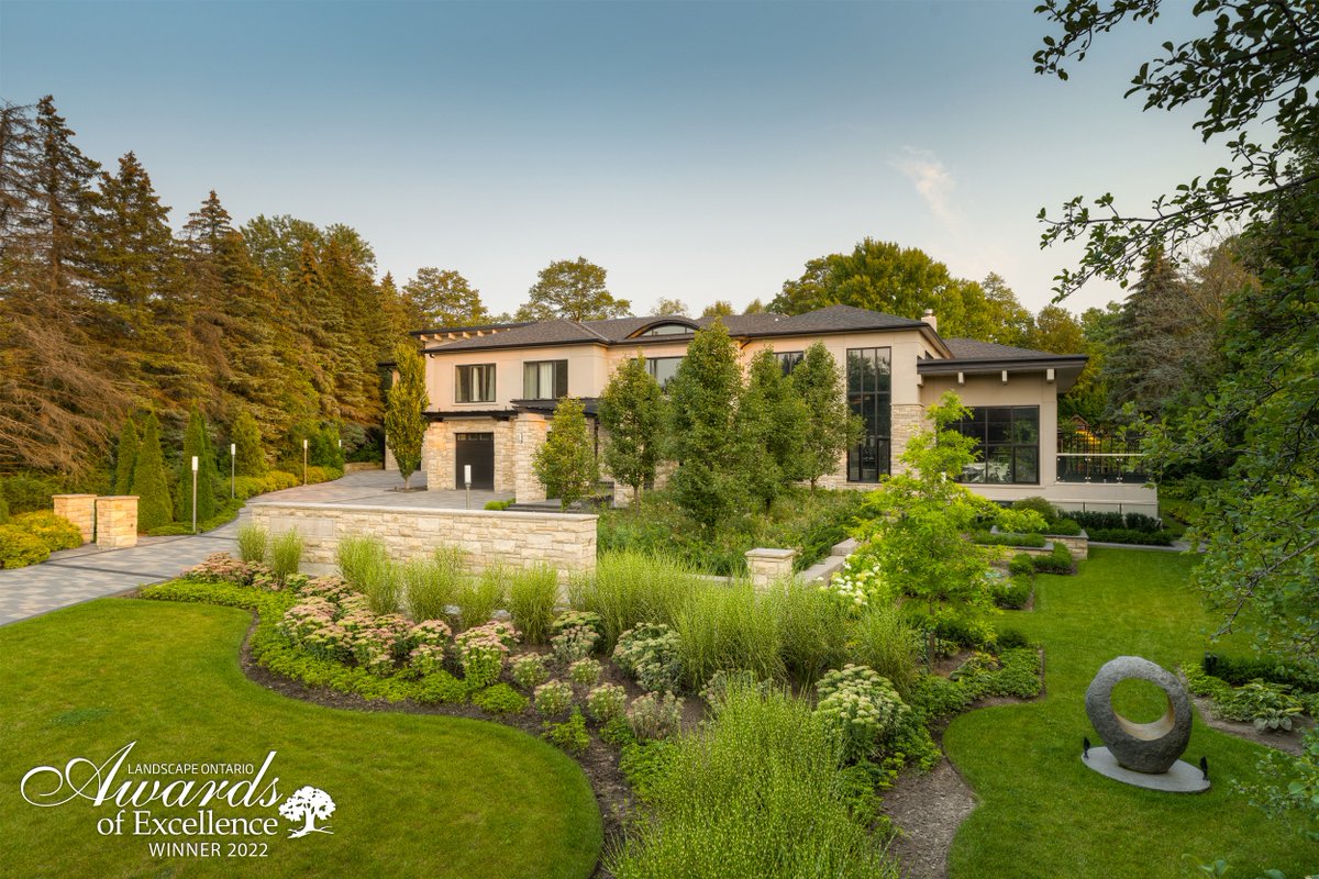 green_for_life's tweet photo. #LOawards Spotlight 🏆🏡

Congratulations Partridge Fine Landscapes Ltd.! 

2022 Landscape Ontario Award of Excellence Winner: Residential Construction, “The Great Escape”

See all the 2022 Award Winners at https://t.co/3WdzOIvDQ8 

#LandscapeOntario #GreenforLife https://t.co/RR9WwNlFTu