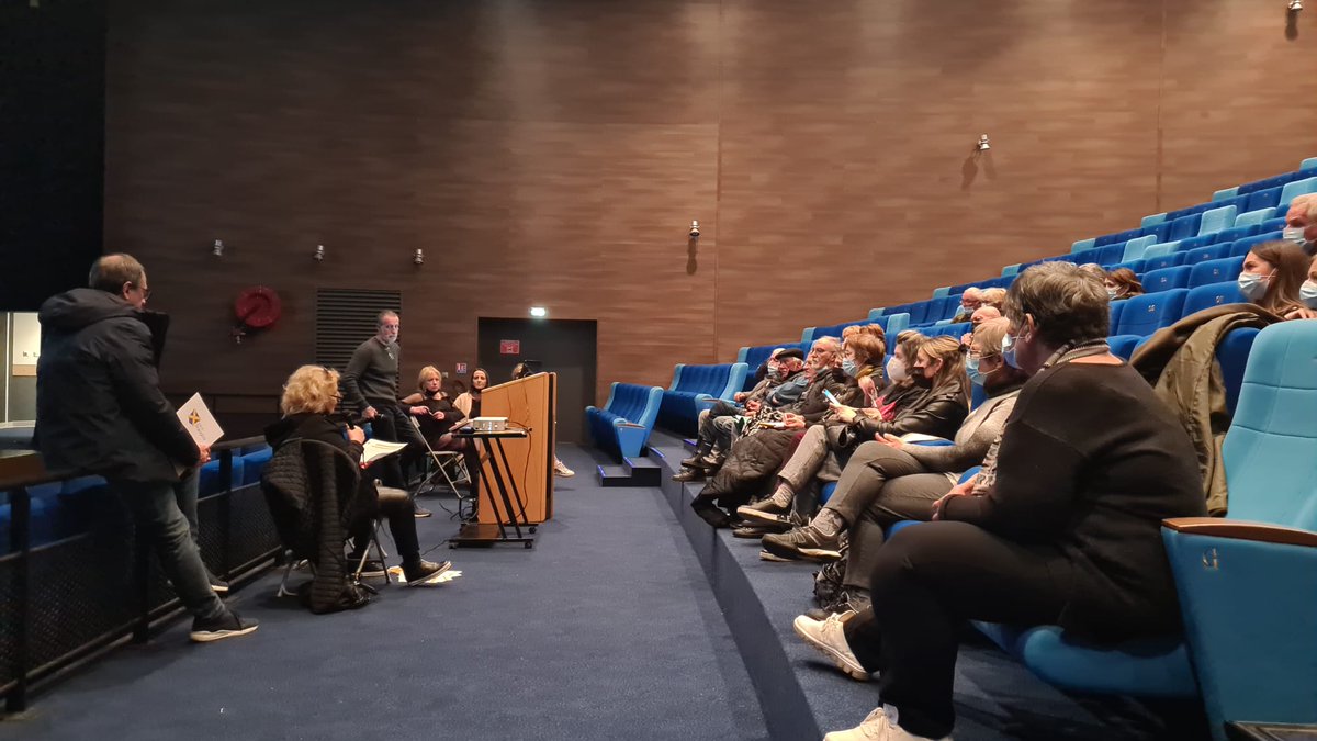 Hier s'est tenue la restitution des actions menées par la Cità di Biguglia conformément aux attentes du comité de quartier di Ficabruna.

C'est toujours réel plaisir d'échanger avec nos administrés. La démocratie est en marche à Biguglia !