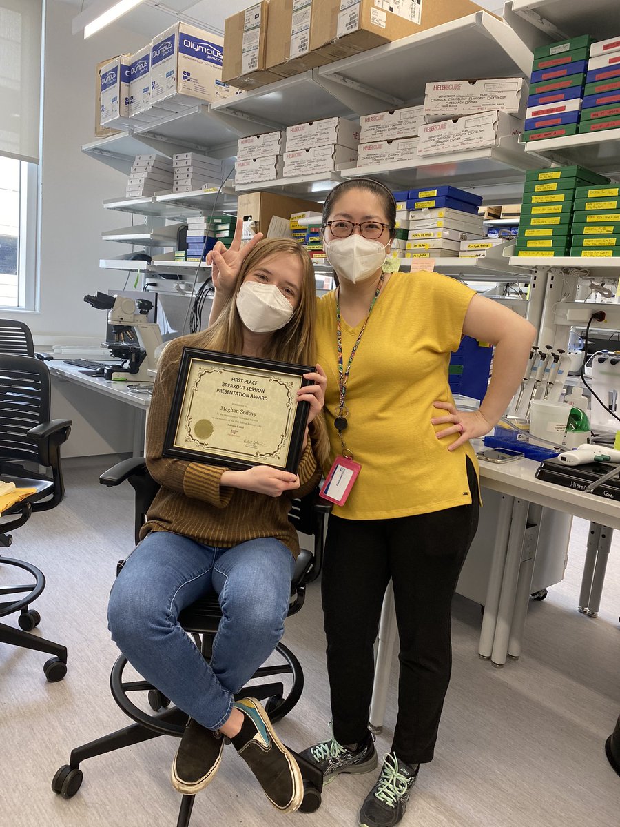 ScottRJ_VT's tweet photo. Cheers @VT_Biology for a great research day. Lots of cool science and excellent presentations by the students.  @MSedovy very excited to receive her first award as a grad student @FralinBiomed https://t.co/jLF42k8baX