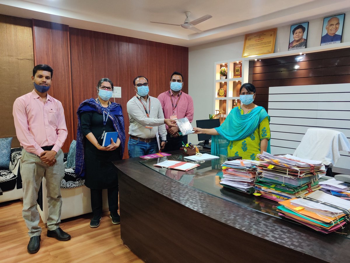 ANTARLINA22's tweet photo. Meeting with Zila Panchayat CEO, Balod,Chhattisgarh.
UNICEF and World Vision India promoting Humanitarian Assistance Project at Balod @ManiAnupam @sweta247 @ashishapri2 @birajakabi @UNICEFIndia @WVIndia @WCDCgGov https://t.co/LI78Gm3MJB