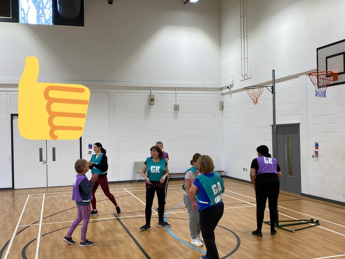 Love that we had a newbie to walking netball @SuzyDrane these sessions are priceless , netball, natter, new friends, fun, rehab and a good cuppa after, many thanks @Car_Wellbeing team to see a great session #walkingnetball @ProfDiCrone @VickiSuttonWN @WalesNetball_