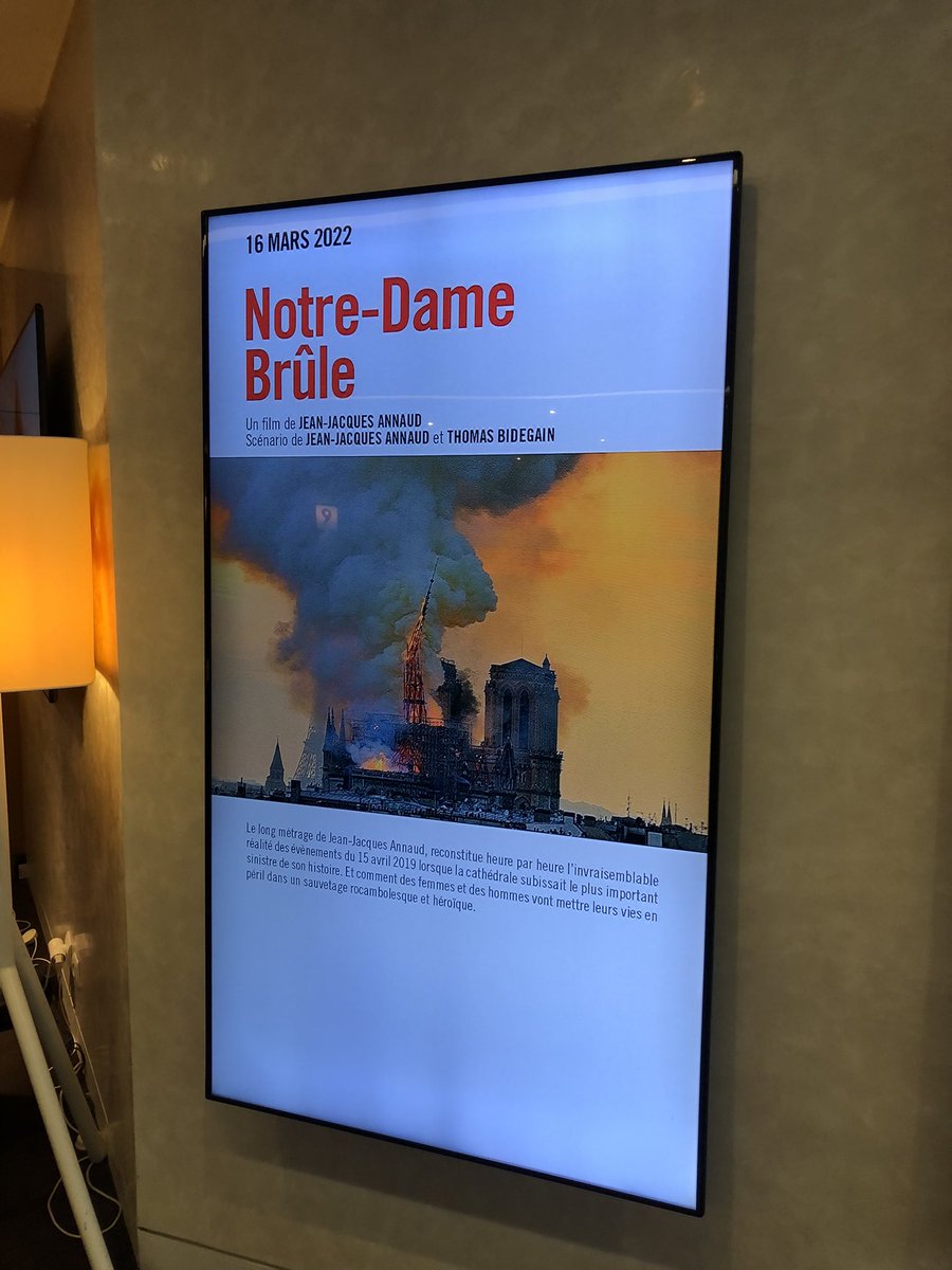 Jean-Jacques Annaud a présenté « Notre-Dame brûle » devant l’Académie des beaux-arts. 
Ne manquez pas ce film bouleversant. On en sort en tremblant. 
Sortie en salles le 16 mars.
