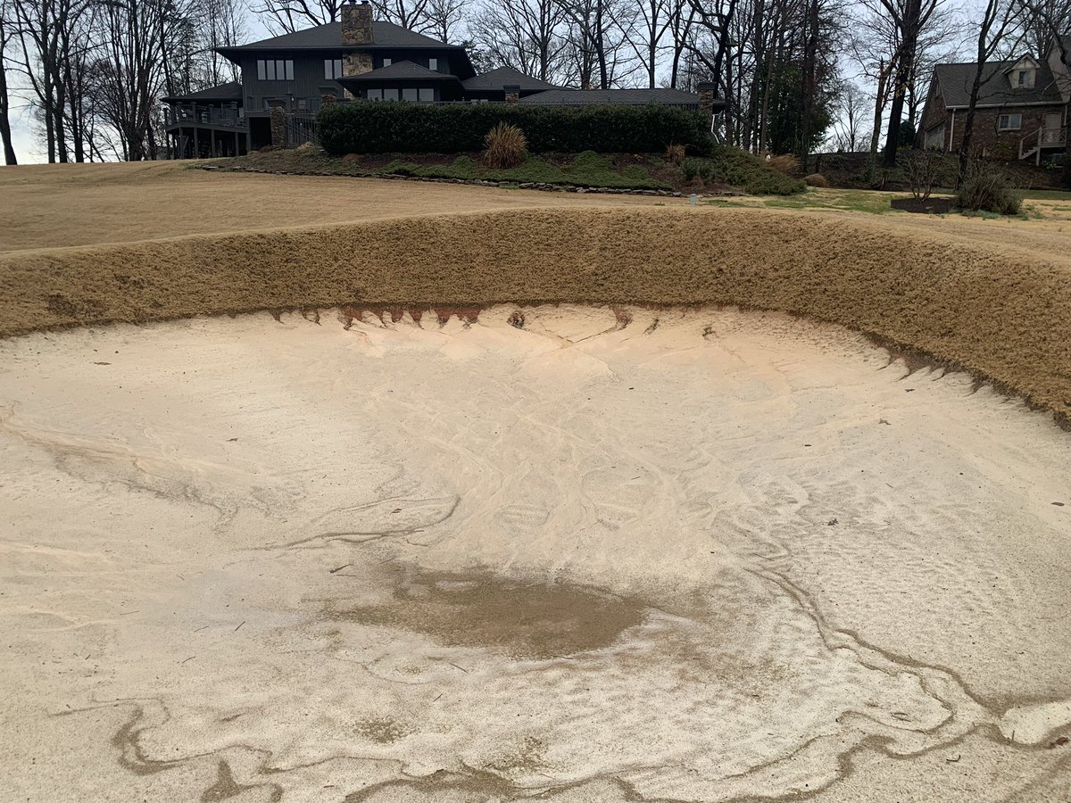 fdccagronomy's tweet photo. Same hole and same amount of rain (3 inches) Old Non-capillary bunker vs. New Capillary bunker. 25 minute prep time vs. 3 minute prep time. https://t.co/wbzCz9umAs