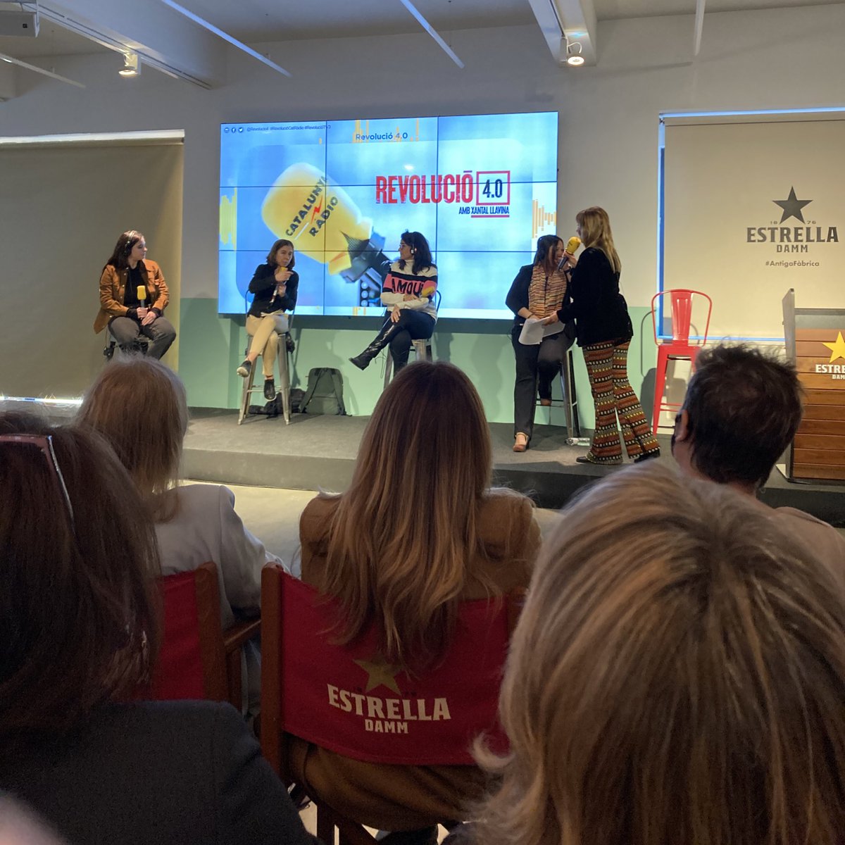 Marta Antunez Ruiz (@martaantunezbcn) on Twitter photo Al programa del dia de la dona de <a href="/Revolucio4/">REVOLUCIÓ 4.0</a> amb <a href="/Xantallavina/">Xantal Llavina Aguilar</a> i 70 dones megacracks 💪🏻 <a href="/lauragilcenteno/">Laura Gil</a> <a href="/maralarco/">Mar Alarcón B</a> <a href="/ClaraLapiedra/">Clara Lapiedra</a> <a href="/EvaRosellSolano/">Eva Rosell</a> <a href="/MGG_2012/">Montse Guardia Güell</a> i moltes més 🤩 quina energia! #RevolucióCatRàdio #RevolucióTV3 Al programa del dia de la dona de <a href="/Revolucio4/">REVOLUCIÓ 4.0</a> amb <a href="/Xantallavina/">Xantal Llavina Aguilar</a> i 70 dones megacracks 💪🏻 <a href="/lauragilcenteno/">Laura Gil</a> <a href="/maralarco/">Mar Alarcón B</a> <a href="/ClaraLapiedra/">Clara Lapiedra</a> <a href="/EvaRosellSolano/">Eva Rosell</a> <a href="/MGG_2012/">Montse Guardia Güell</a> i moltes més 🤩 quina energia! #RevolucióCatRàdio #RevolucióTV3