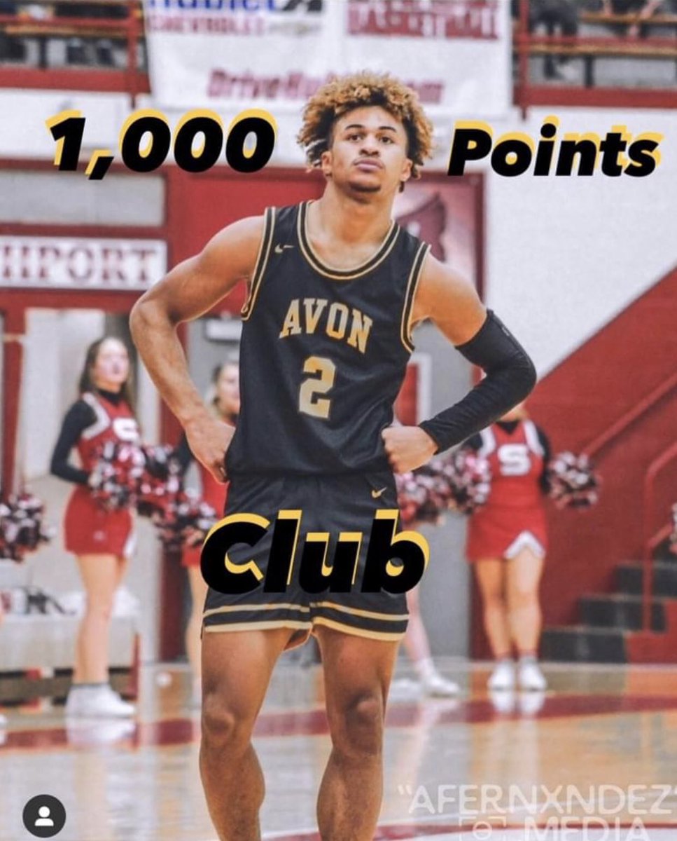 mccraylife's tweet photo. Extremely overjoyed and proud of my son accomplishments. Continue to put God first and work hard. Your favorite scripture, I can do all things through Christ who strengthens me. @chrishon2022 https://t.co/hPPcO3NSYx