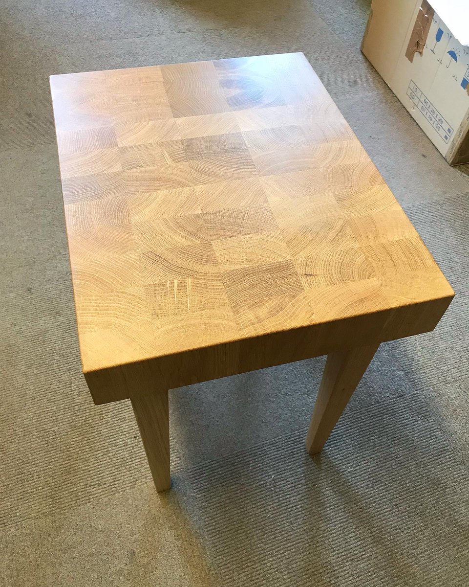 The team were really impressed with this bespoke Oak end grain block coffee table. 
1 of 1 made by our skilled joinery team. 

Looking for something unique? Contact our sales team with your enquiry now! 

#bespokefurniture #londonfurniture #furnituredesigner 
#bespokecoffeetable