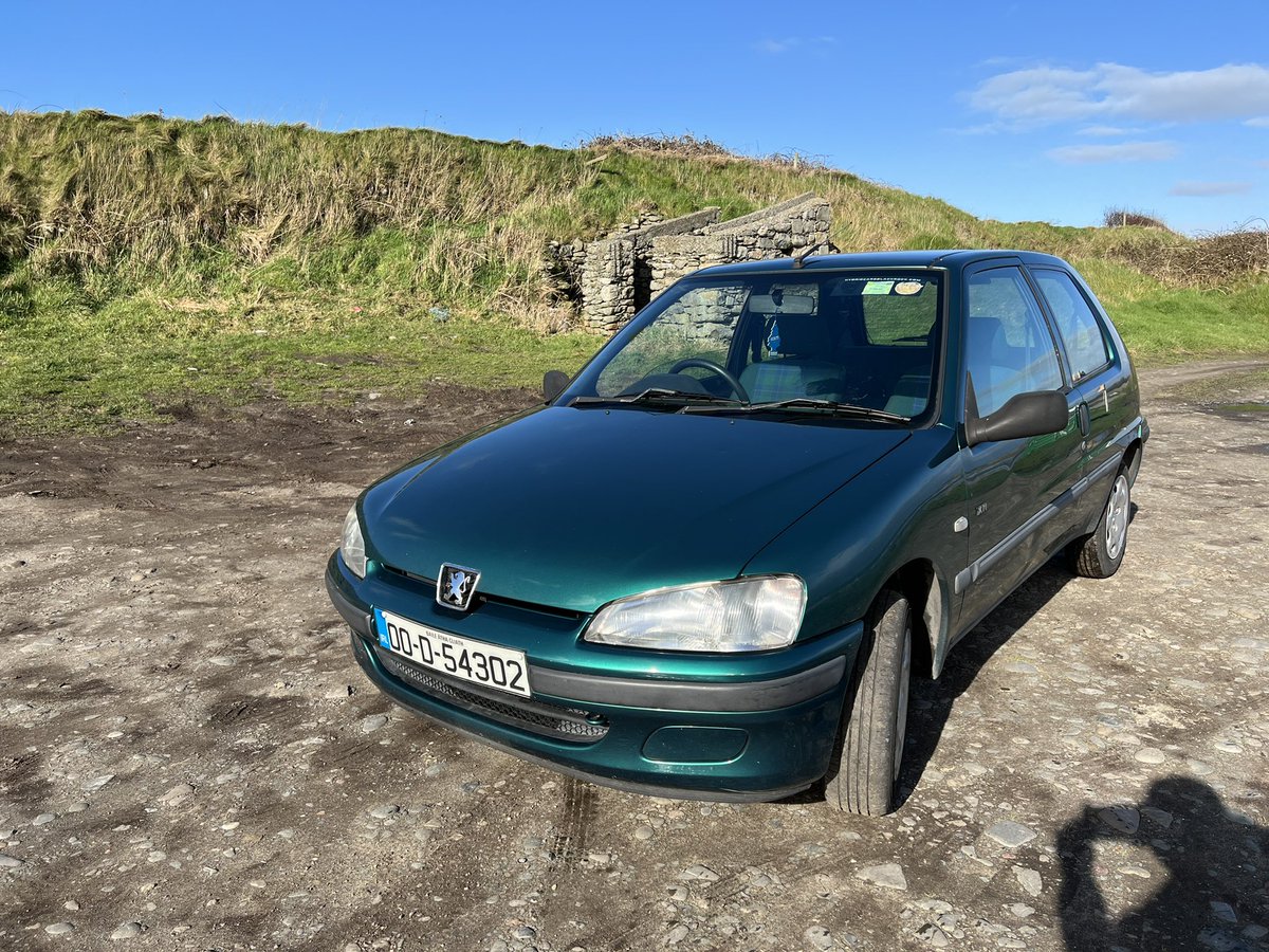 CrapCCollective's tweet photo. HERE IT IS! Sadly due to tech issues YouTube live didnβt happen. But no matter. Just look at it ππ #Peugeot106 #PovertySpec https://t.co/ooq3B01tVN