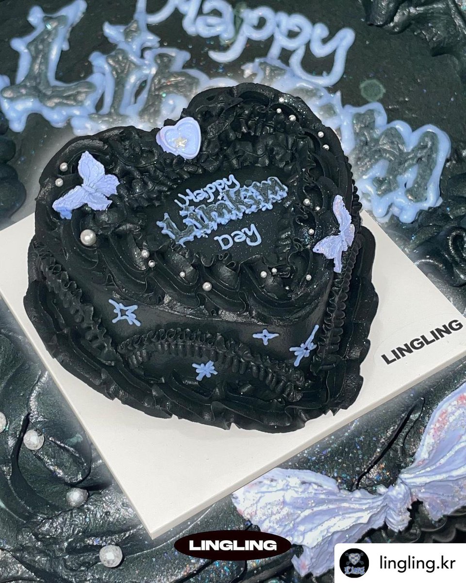 _allseoul's tweet photo. custom cake กับเมนูครีมโซดา และเจลลี่โซดาของร้าน Ling Ling แถวสถานีชองกูดีไซน์น่ารักมาก ๆ ดูรายละเอียดเพิ่มเติมได้ใน ig ของร้านเลยค่า 🦋✨
https://t.co/WqpV54Nq34 https://t.co/ahZmIjPAs0
