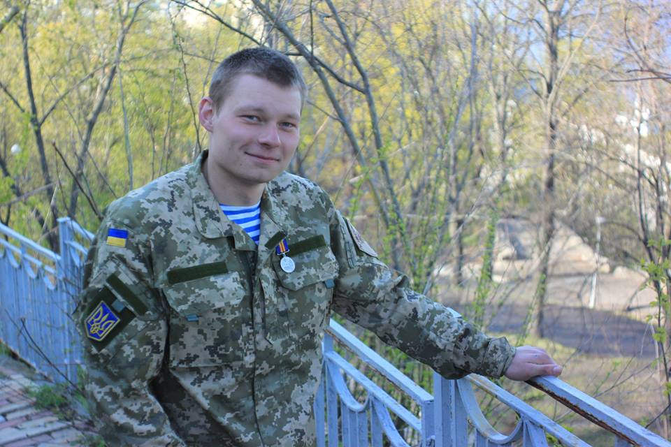 В цей день 2017 року в лікарні ім. Мечникова м.Дніпро від отриманих 21.02 поранень поблизу с. Водяне помер Микола Гуцаленко «Кока» - мол.сержант ЗСУ 79 оамбр. Залишилися батьки, дружина та син. Нагороджений орденом «За мужність» III ст, орденом Б.Хмельницького III ст. (посмертно)