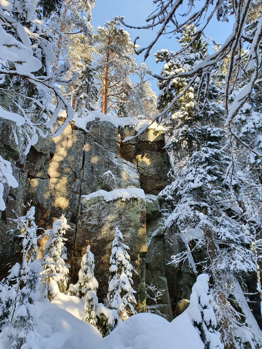 finngrit's tweet photo. Synninlukko is a stunning gorge valley - we must remain perfect strangers: https://t.co/s3m5CfigBk