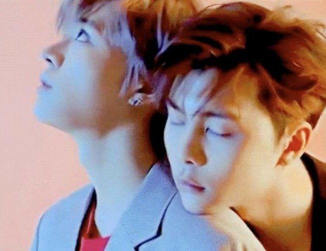 Yeokshi_Yukkuri's tweet photo. JohnYu; Category - Back Hugs😌😌

#JOHNNY             #YUTA https://t.co/3KwbhbGk0R