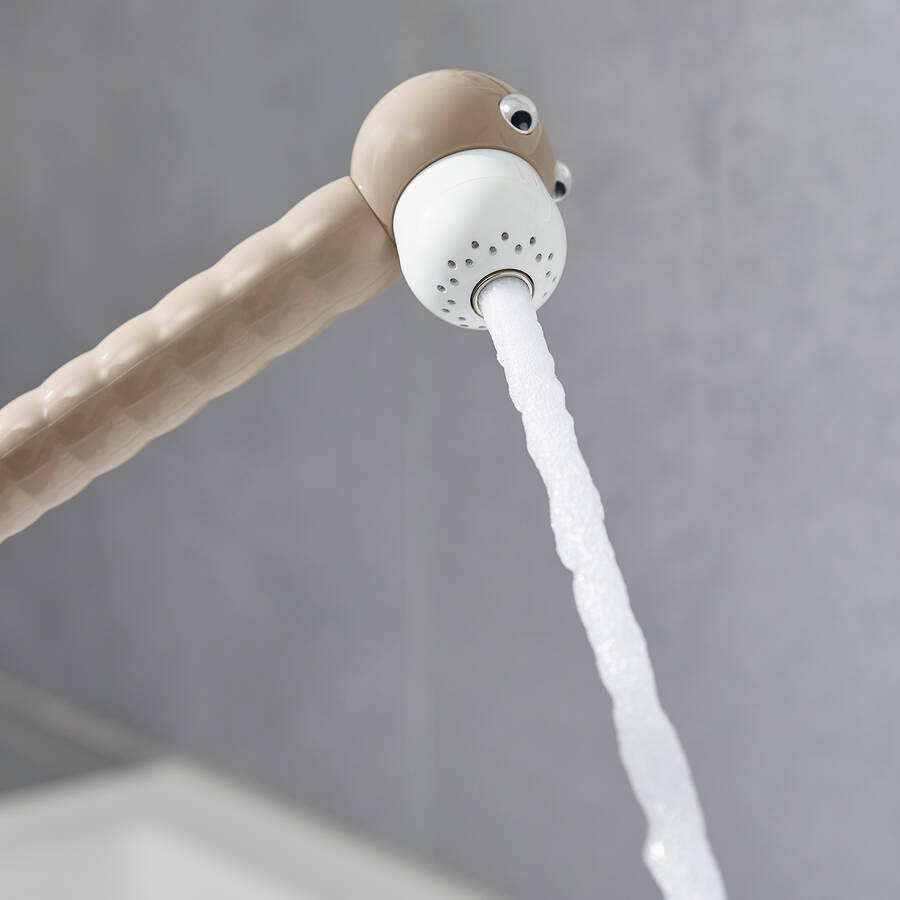 Hansgrohe Jocolino çocuk duşu: Banyoda hayvanların istilası!
Banyonuzu dünyanın en eğlenceli oyun alanına dönüştürün.
3 neşeli hayvan tasarımı, 2 sprey modu, 1 mutlu aile.

#hansgrohe #jocolino #çocukduşu #armatür #armatur #luxuryinteriors #banyotasarım #banyodekoru