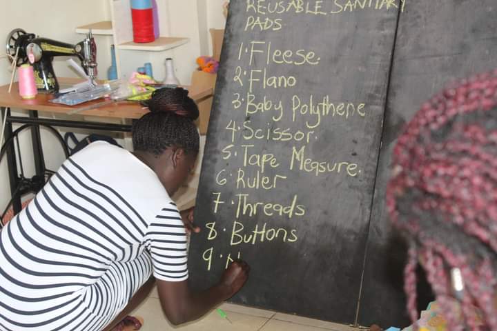 syradouganda's tweet photo. The world is moving fast and no one shouldbeleft behind, there is need for special delivery mechanisms such as mobile training units, flexible afternoon batches with local need-based training. #UnlockingEndlessPossibilities #HandsonSkilling #covid19response #SkillingWomen https://t.co/IBnT4aWAq9