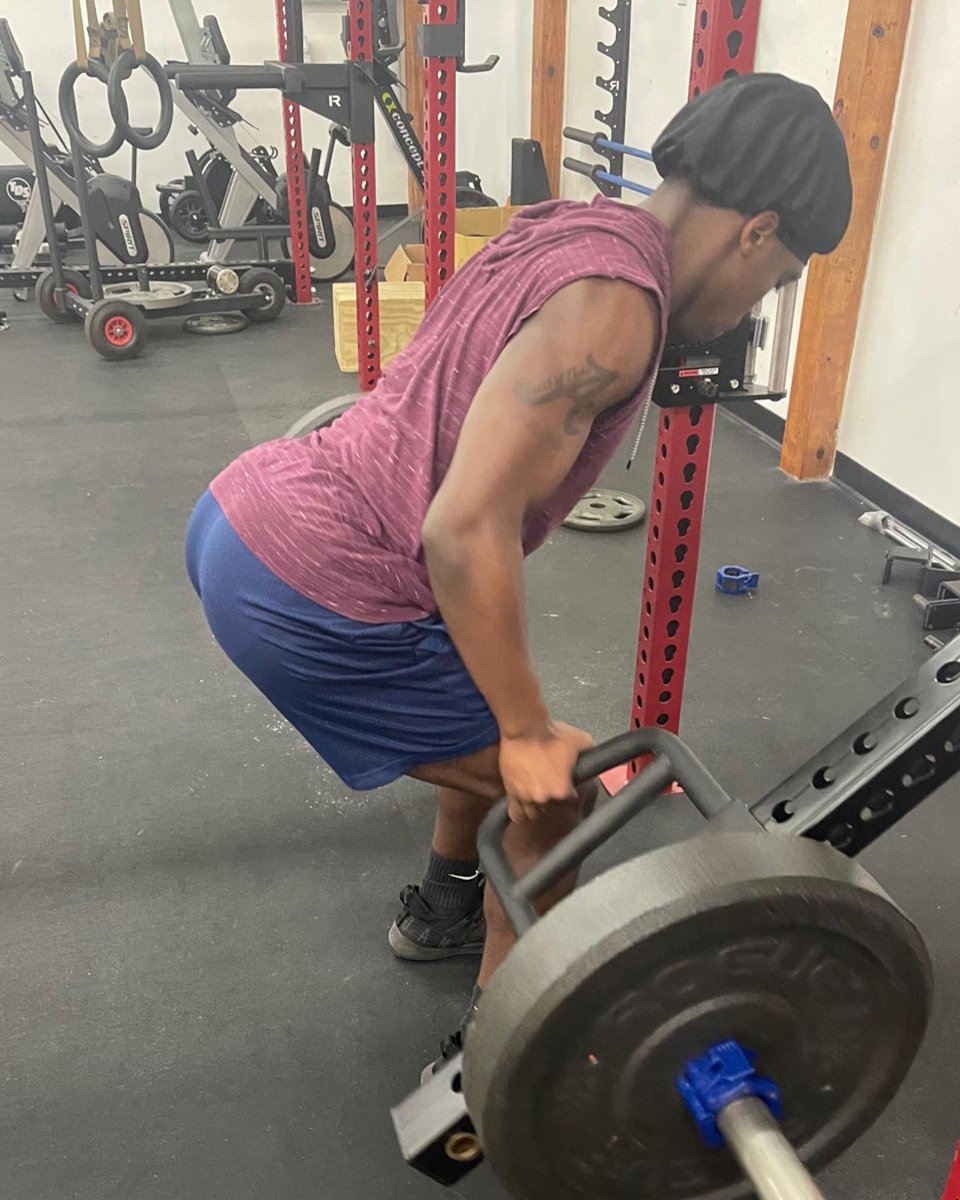 ArmedPHorce's tweet photo. BBA WEDNESDAYS 💪🏾💪🏾💪🏾

#BBAATHLETICS
#ONYXFITNESSACADEMY https://t.co/hUlolrOqkn