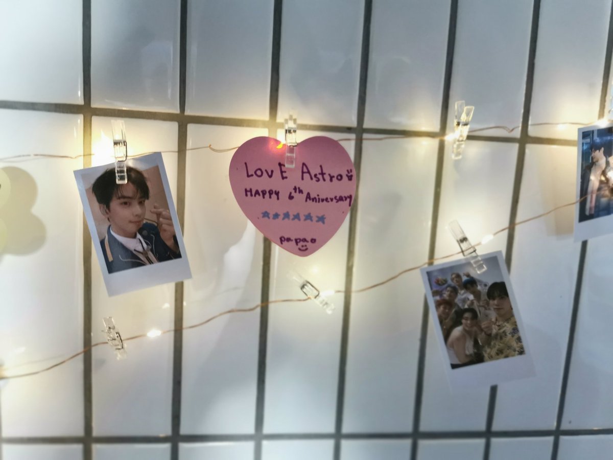 PaoNakpin's tweet photo. ดีใจที่ได้มารักอาสโทร 💜
เป็นกำลังใจให้ต้าวก้อนทั้งหก ขอให้เติบโตไปเรื่อยๆ ขอให้มีสุขภาพแข็งแรงทั้งกายทั้งใจ  ได้ทำในสิ่งที่รักที่ชอบ ขอให้ประสบความสำเร็จยิ่งๆขึ้นไป รักนะค้าบ 
#빛난6년_더빛날_6개의별_아스트로
#ASTRO_6th_Anniversary 
#ASTRO6th #อาสโทร6ขวบ https://t.co/aR2DMeXXDv
