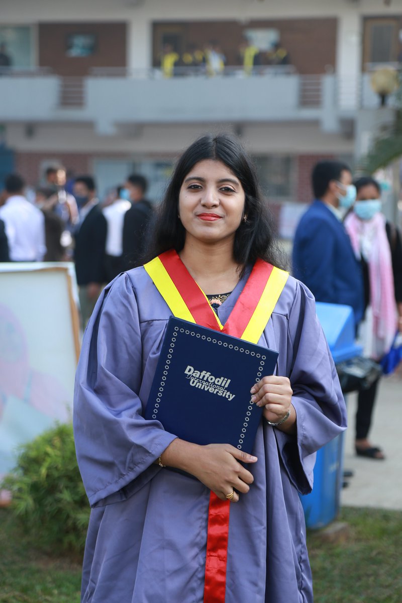 Lopa0909's tweet photo. OK Now I am a Graduate. https://t.co/OSBp0JanOX