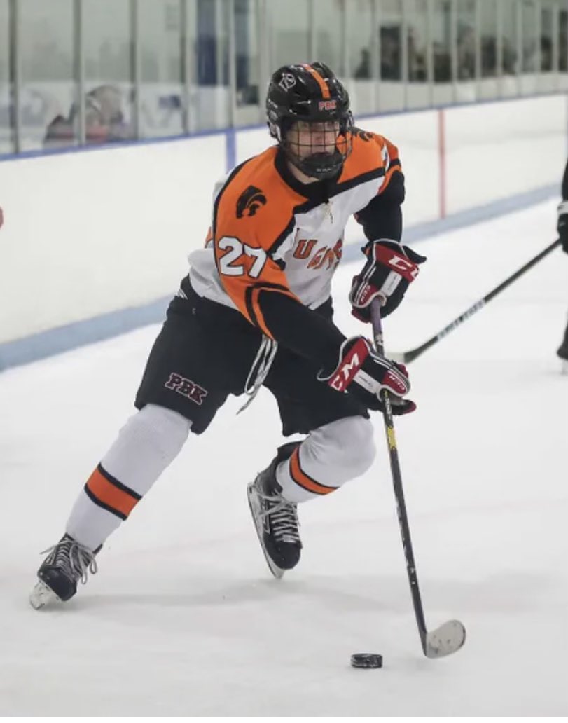 TheFlyersCup's tweet photo. The hockey family is big and stretches hundreds of miles. Please keep Carson Cheyney , his family and @PalmyraBHKY in your thoughts and prayers. Everyone is pulling for a quick and speedy recovery. #hockeyfamily #cpihl #getbacksoon https://t.co/w0TO1X1ikX