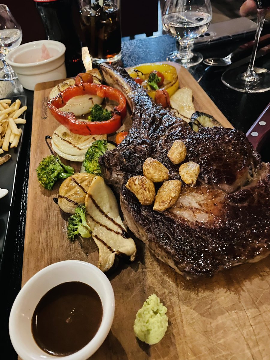 좋은분들 하고는 그 무엇을 해도 즐겁고 유괘하지 아니할수 없지요~~!!!

우린역시 가족이상인거 같어 ㅋㅋㅋ