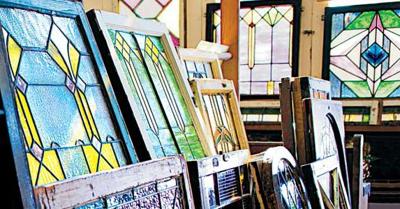 FloydRealtyFirm's tweet photo. Unlike their Christian-themed predecessors, which told biblical stories through pictures, the colorful architectural stained-glass windows in Craftsman, Queen Anne, and Tudor houses were used for their beauty and function. https://t.co/FSIK8ESySe https://t.co/iDrIuabyHE