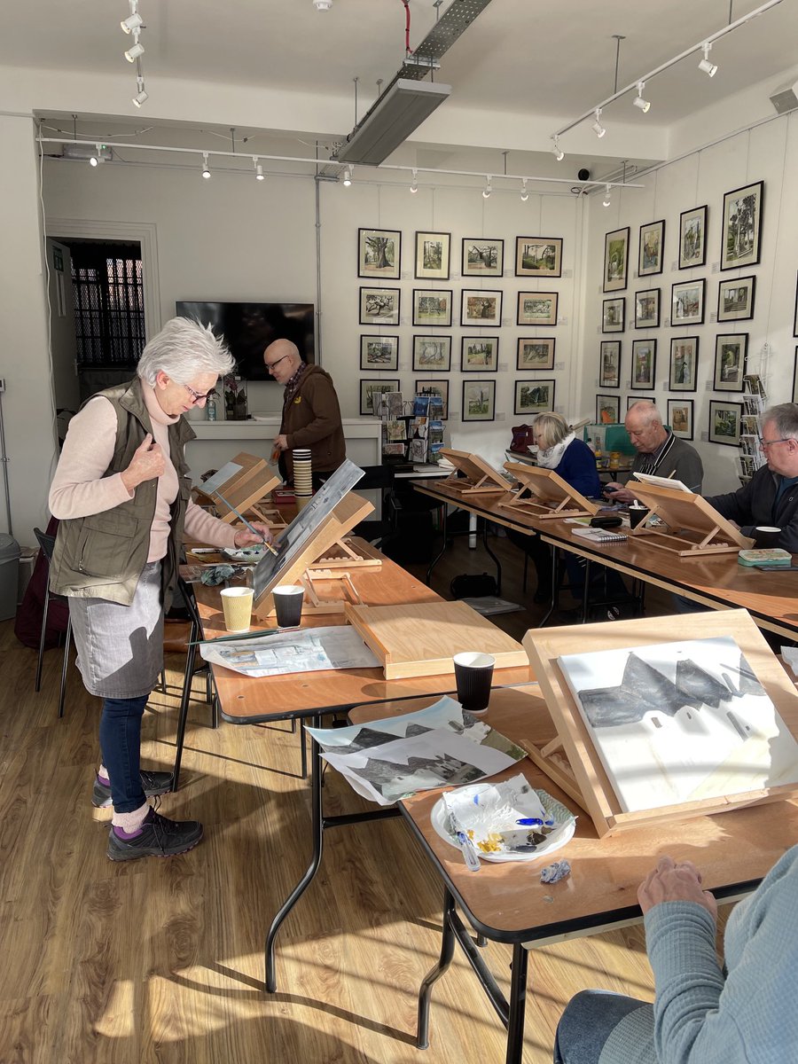 #artclasses continue this week at Gallery 455 on Smithdown Road. Thanks to ⁦<a href="/lpoolcouncil/">Liverpool City Council</a>⁩ for funding for classes though the Mayoral Neighborhood Fund and Cllr Brown ⁦@MayorLpool⁩ ⁦<a href="/ace_national/">Arts Council England</a>⁩ #supportlocalart #accesstoart #community